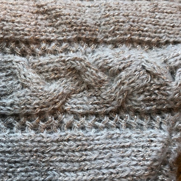 Express silver dolman sleeve cable-knit sweater - Picture 4 of 6